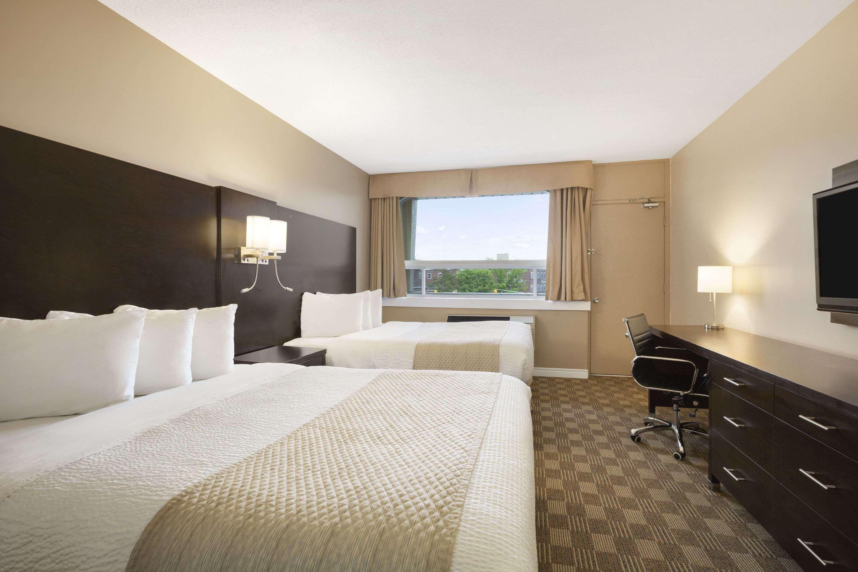 Days & By Wyndham Downtown 3*