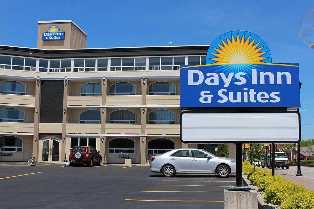 Days & By Wyndham Downtown