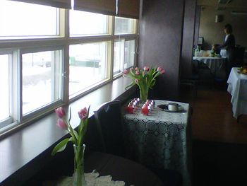 Hotel Days & By Wyndham Downtown